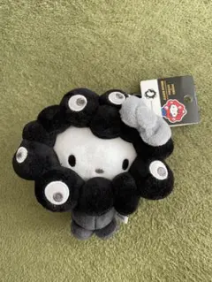 新品　サンリオ 黒 ミャクミャク キティ カラビナ付き ぬいぐるみ