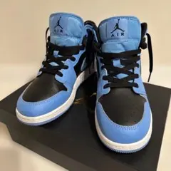 NIKE エアジョーダン 1 MID ジュニアシューズ 24cm