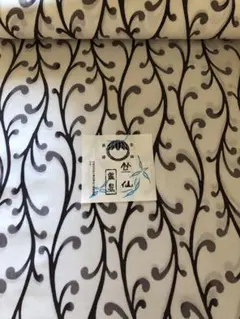 竺仙 浴衣 反物 白地に薄墨濃淡 立涌に唐草 - メルカリ