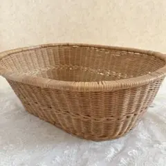 天然素材‼︎古い脱衣籠 ラタンシンプルデザイン ヴィンテージ バスケット 昭和期