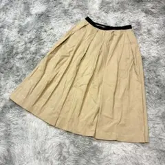 イネド 7号 フレアスカート 麻混 無地 ベージュ 通勤 シンプル 美品のサムネイル