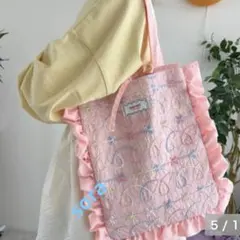 ayano　フリルトートバッグ　ピンク　刺繍のサムネイル