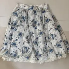 フレアスカート 白地に青い花柄