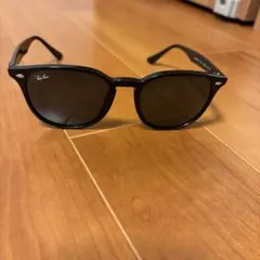 Ray-Ban RB4259-F サングラス ブラック