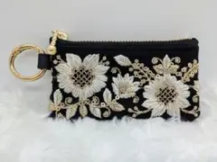 Item thumbnail for item 686ba87d-7c9a-4b0c-94a0-35a3301a9779