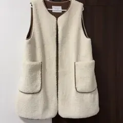 スリードッツ　three dots プードルボアロングベスト　オフホワイト　美品 スリードッツ three dots プードルボアロングベスト オフホワイト 美品