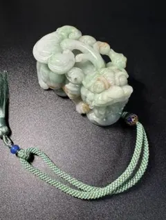 天然翡翠 彫刻 龍 布袋様 置物 天然翡翠 彫刻 龍 布袋様 置物 - メルカリ