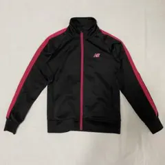 New Balance トラックジャケット　ジャージ　ブラック　ピンク　Mのサムネイル