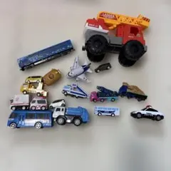 日産デイズ（非売品）トミカ　アンパンマン電車　パトカー　ANA車両ミニカーまとめのサムネイル