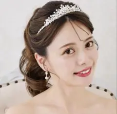 ジャンク品　ANNAN WEDDING ティアラ　TLM298