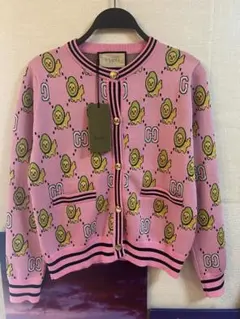 新品タグ付き　モノグラム　GG ロゴニット　動物柄　Mサイズ　ピンク　金ボタン