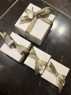 Van Cleef & Arpels ギフトボックス 4個セット ヴァンクリーフ