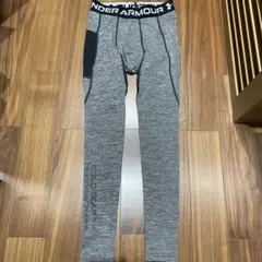 アンダーアーマー　ゴールドギア