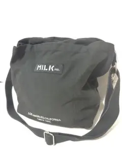 Item thumbnail for item aa4d1bb6-6a98-488a-841c-3fb63ae8ec69