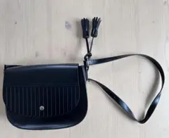 黒 ショルダーバッグ タッセル付き legato largo