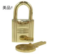 エルメス ゴールド カデナ 南京錠 鍵 104① - メルカリ