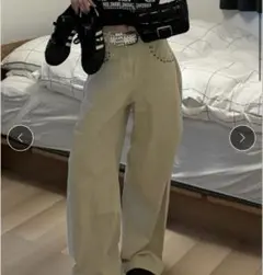 ウエストデザインスタッズパンツのサムネイル