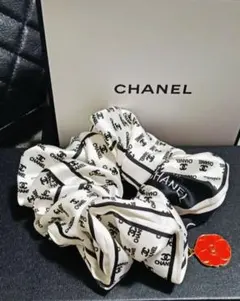 新品未使用ノベルティCHANEL シャネルロゴ プリントシュシュ３点セット送料込 新品未使用ノベルティCHANEL シャネルロゴ プリントシュシュ3点
