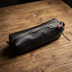 【在庫処分】本革 ペンケース 筆箱 ヴィンテージ加工 ヌメ革 ブラック 黒筆入れ