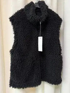 【新品、未使用】GU ジーユー カーリーフリース ジップベスト　黒　M
