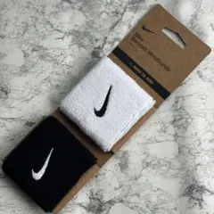 【新品 2個】ナイキ リストバンド　ホワイト　ブラック　白黒