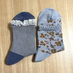 【新品未使用】靴下屋 レース付き＆花柄　母の日　サックス　2足ソックスセット