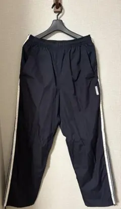 Champion　ネイビー　サイドストライプ　ウインドブレーカーパンツ　薄手　O