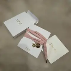 Dior ピンク リボン ブレスレット チャーム ノベルティー