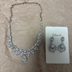 ウェディング　ネックレス　ピアス　セット　refinado 美品