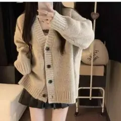 ニットカーディガン　ベージュ