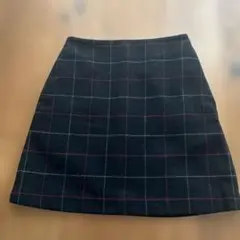 ユニクロ　チェック柄ミニスカート　ブラック