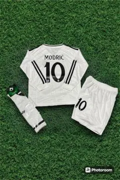 ☆140☆ 長袖 モドリッチ レアル・マドリード サッカー ユニフォーム 新品