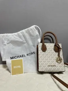 マイケルコースMKロゴ ミニショルダーバッグ未使用品✩.*˚