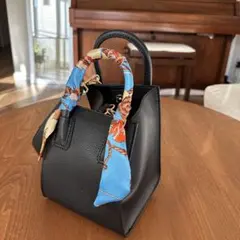 Item thumbnail for item 3face4bf-8b7f-4570-8d3a-2caecaa5c95c