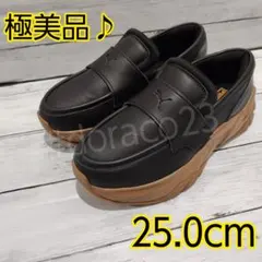 極美品✨PUMA LOAFYR WNS プーマ ローファー　黒　25cm　厚底のサムネイル