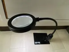 USBデスクランプ 拡大レンズ付き