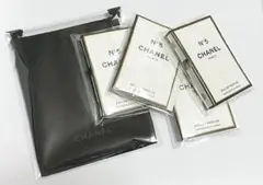 CHANEL シャネル N°5 オードゥ パルファム 1.5ml ×４・巾着袋