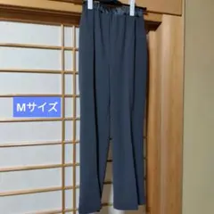するっとはけるこだわりパンツ　チャコール　レディースMサイズのサムネイル
