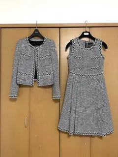 トゥービーシック ワンピーススーツ　40