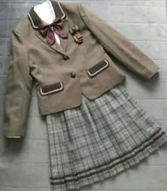 【美品】エル　卒服　卒業式　165　フォーマルスーツ　ブラウン