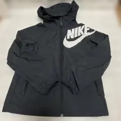 NIKEフード付きナイロンジャケット 黒×白140-150cm キッズジュニアM