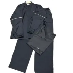 NIKEゴルフ　セットアップナイロン　ブラック　 Mサイズ　A28