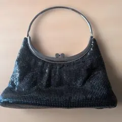黒いスパンコールクラッチバッグ