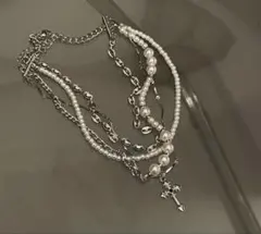 パールとシルバーチェーンのネックレス