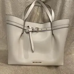マイケルコース　エミリア　ラージイーストウエストトート　ライトベージュ
