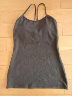lululemon タンクトップ