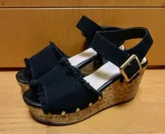 厚底サンダル Mサイズ 黒 8cm 美品