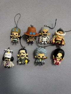 ワンピース フィギュア型ストラップ 8個セット