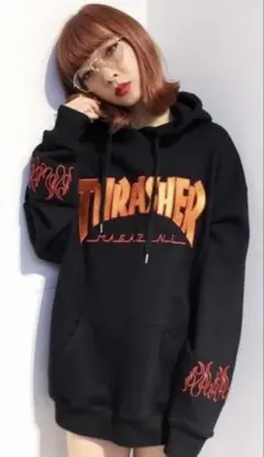 THRASHERファイヤーHOODIE（ブラック）