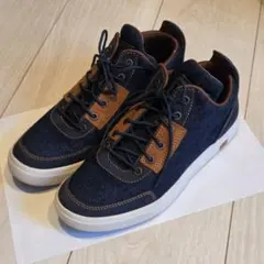 Timberland　アムハーストキャンバスチャッカ　スニーカー　レディースのサムネイル